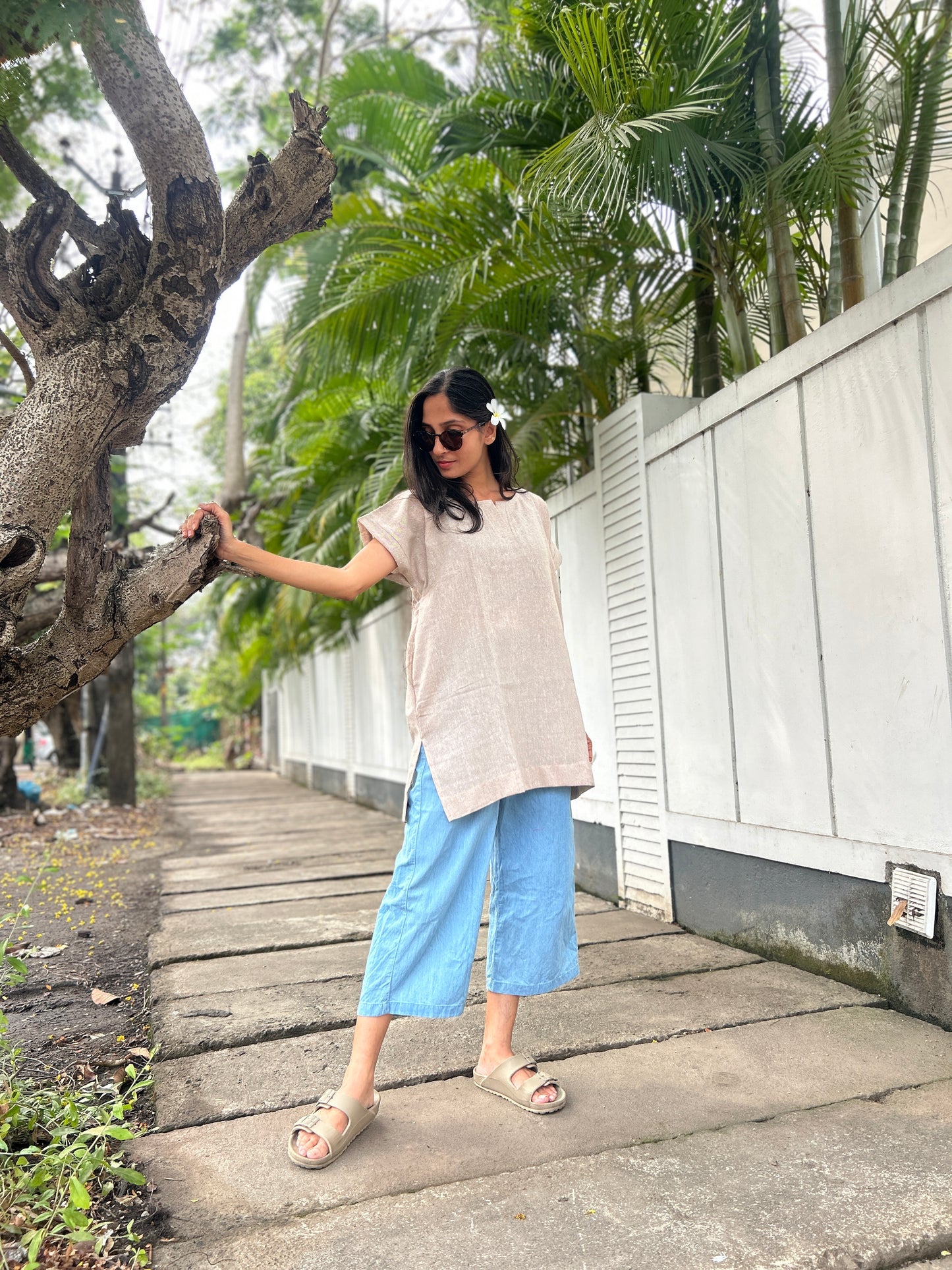 Luxury Medium Length Kaftan Dress - Beige Premium Jute