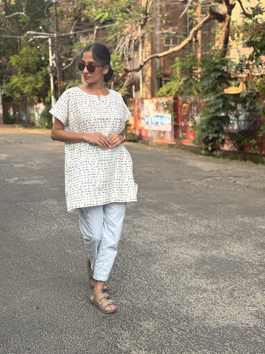 Luxury Medium Length Kaftan Dress - Black and White Kadha Fabric